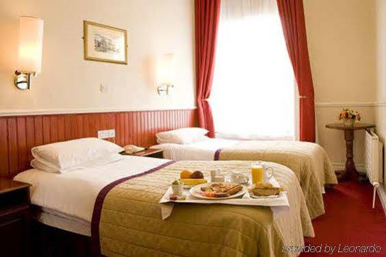 The Lansdowne Hotel Dublin Room photo